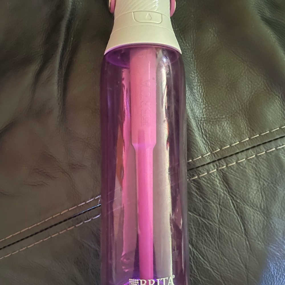 Brita Violet Hydration Bottle with Straw